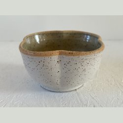 Olivengrnne blomsterskle